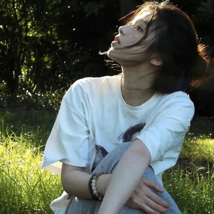 春闺三凤